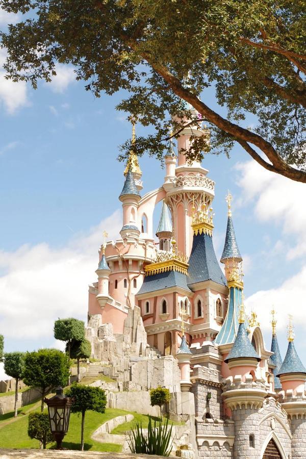 Au Charme De Bussy - Disneyland 10 Min, Paris 25 Min Kültér fotó